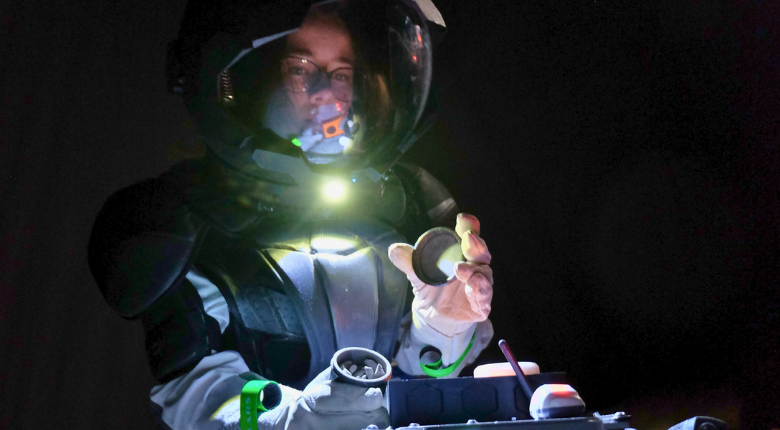 Imagen oficial de Zonta International para la beca Amelia Earhart